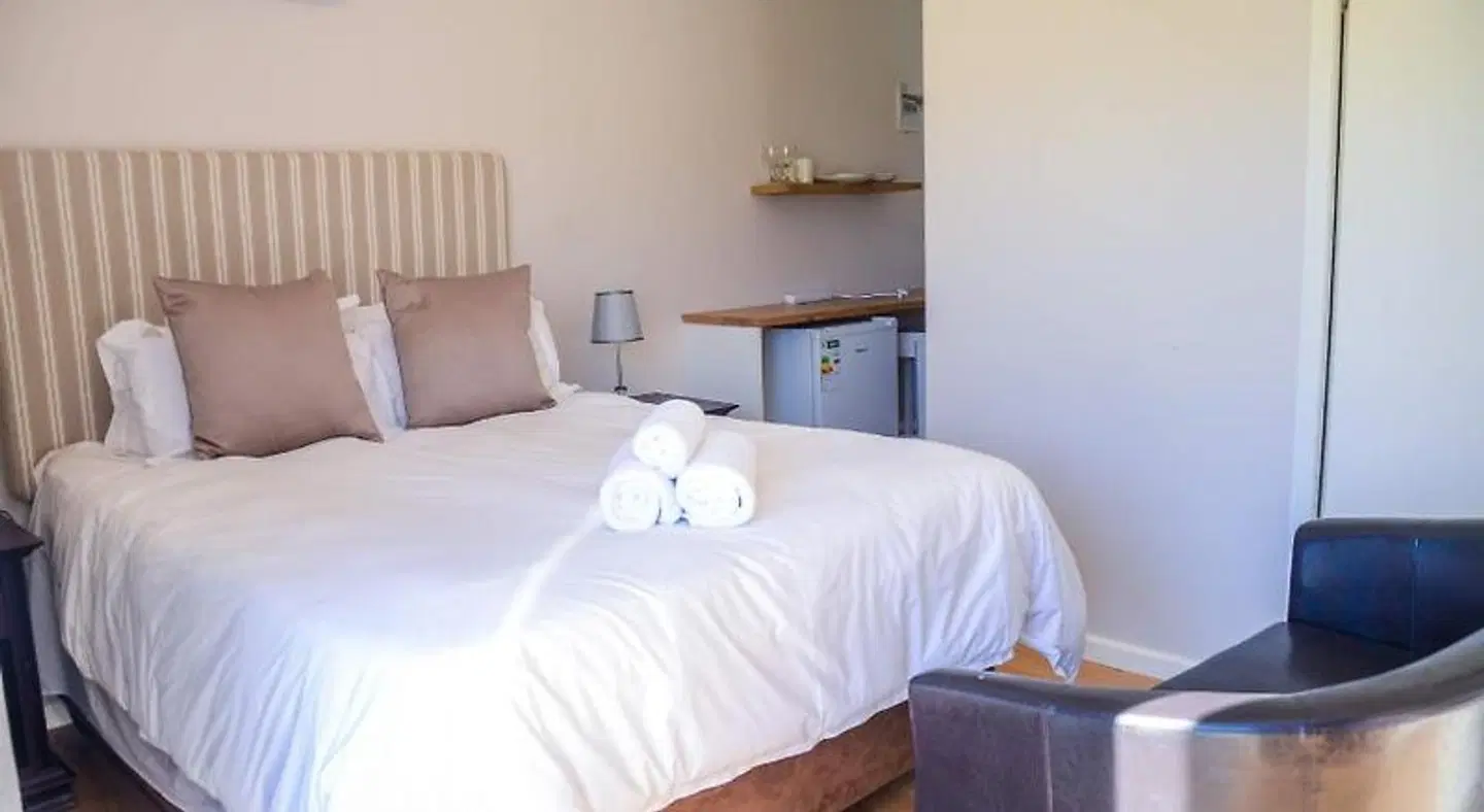 Pringle Nest Holiday Accommodation ROOM_EXAMPLE