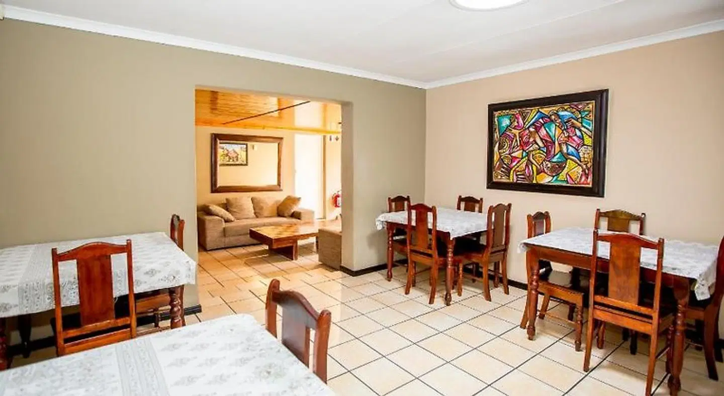Oria Lodge - Summer Greens ROOM_EXAMPLE
