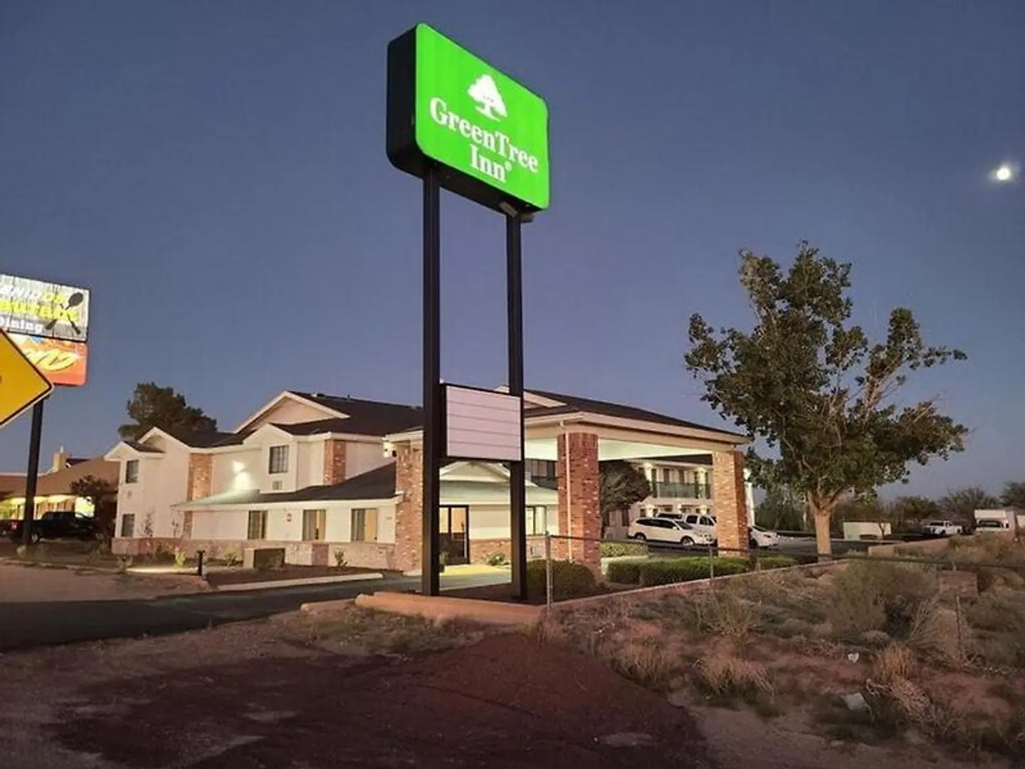 GreenTree Inn of Holbrook EXTERIOR