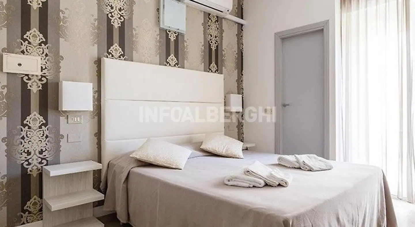 Ermeti ROOM_EXAMPLE
