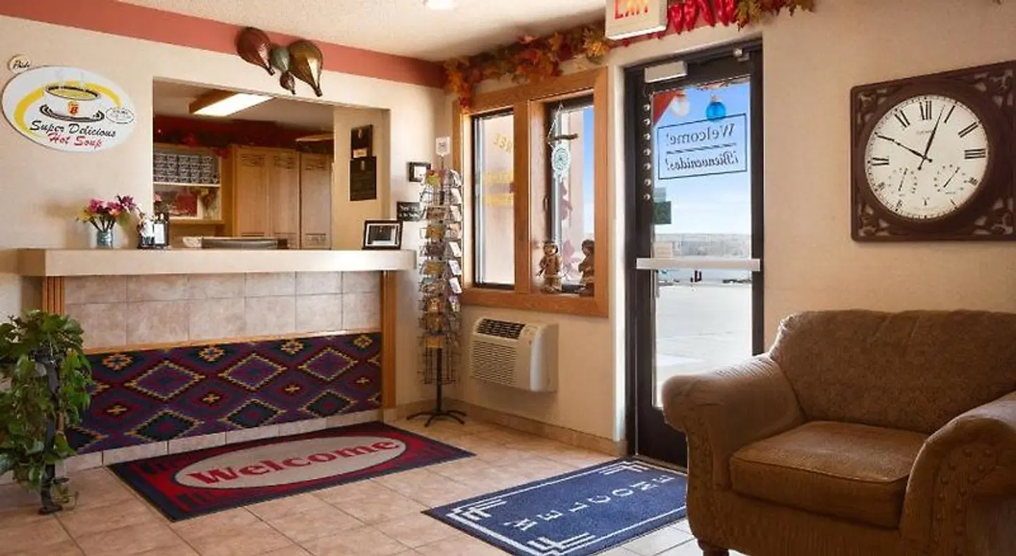 Super 8 by Wyndham Las Vegas LOUNGE_LOBBY