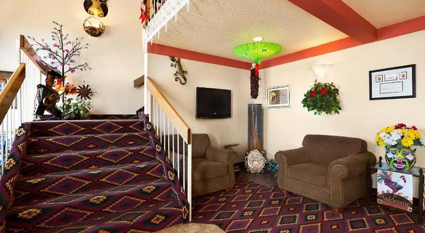 Super 8 by Wyndham Las Vegas LOUNGE_LOBBY