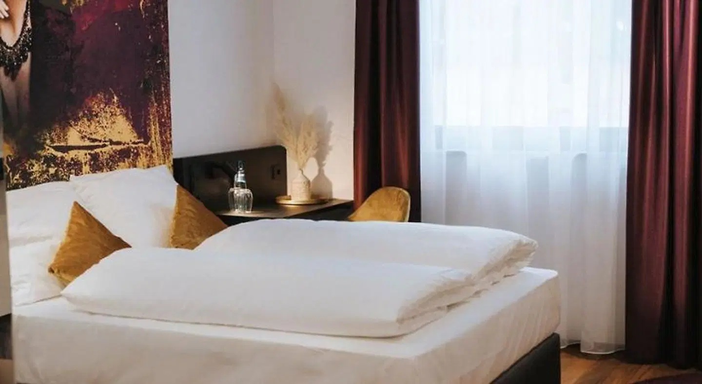 Sombea ROOM_EXAMPLE