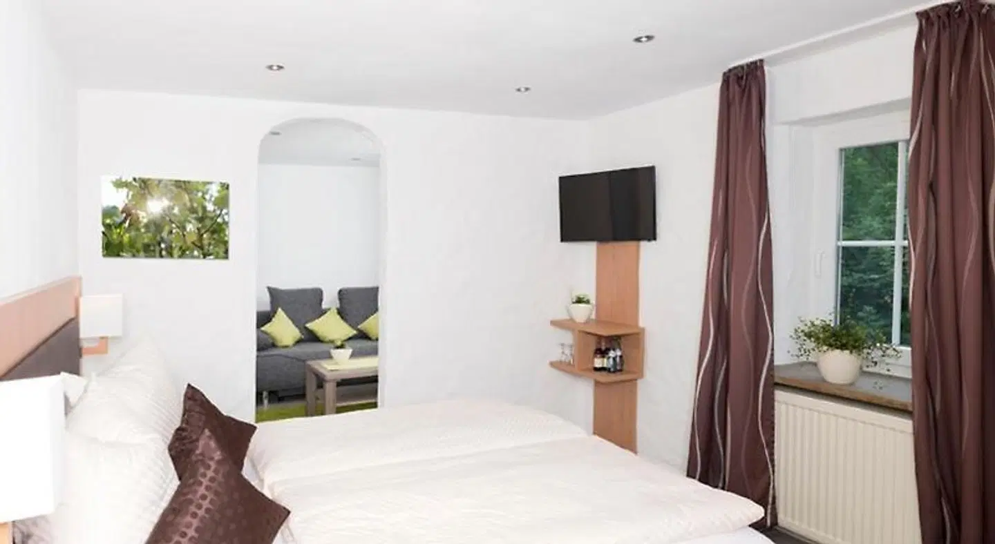 Hotel Garni BURG WALDENSTEIN ROOM_EXAMPLE