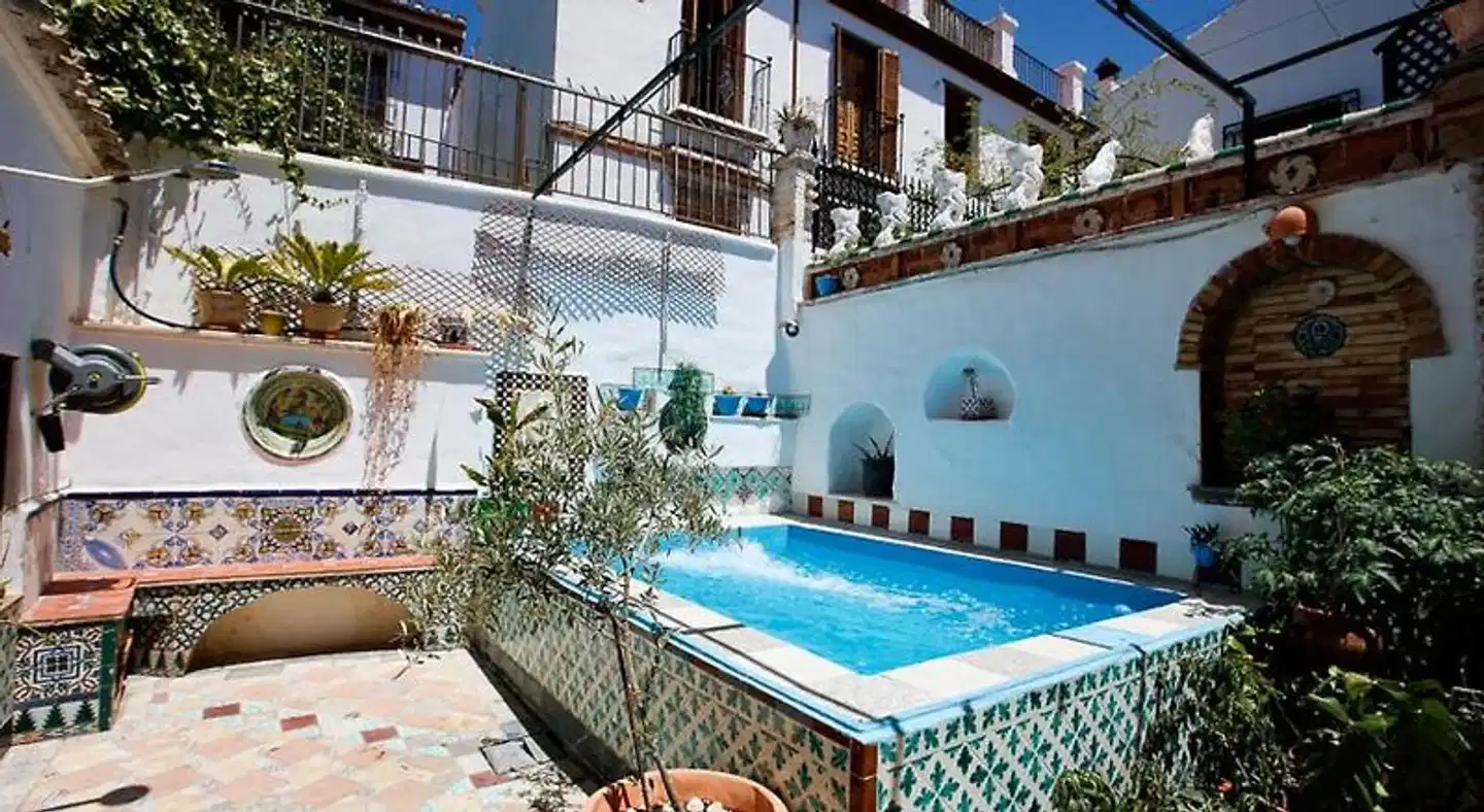 Oripando Hostel Pool