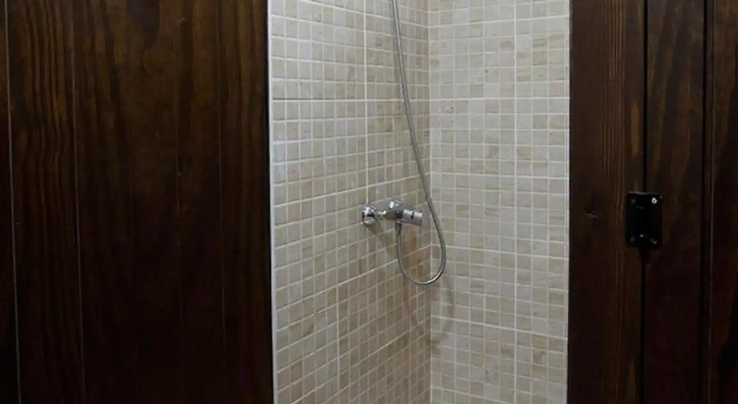 Oripando Hostel Badezimmer