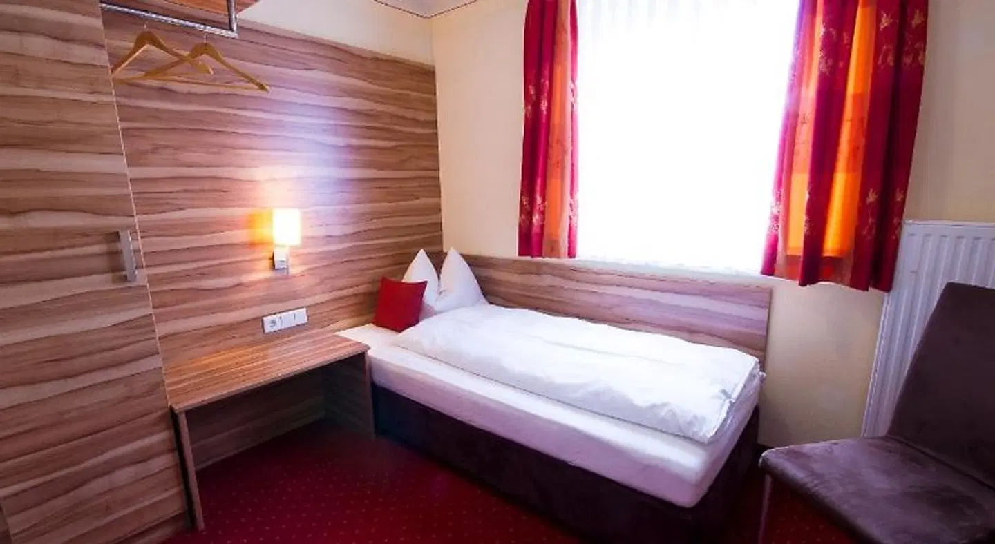Hotel-Gasthof Zum Raubritter ROOM_EXAMPLE