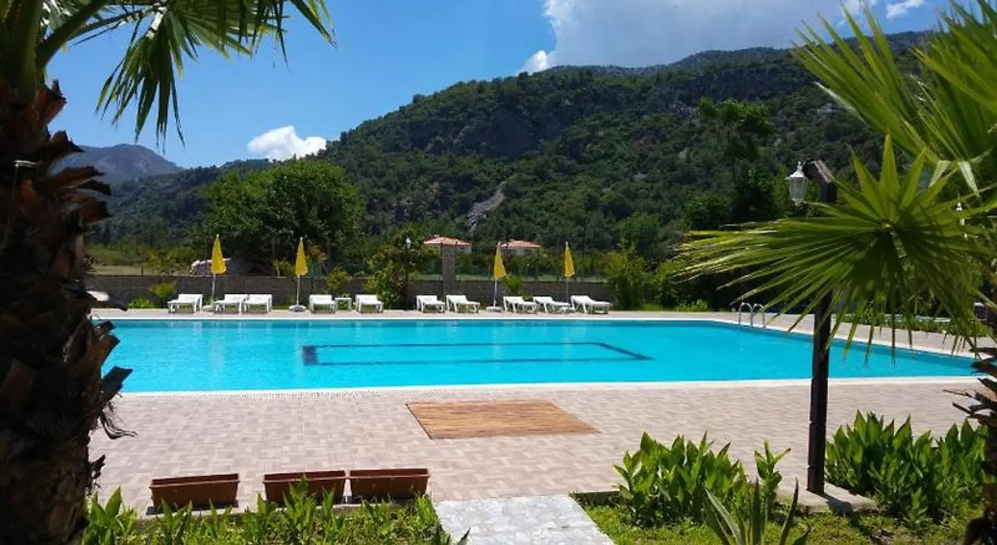 Apella Hotel OUTDOOR_POOL