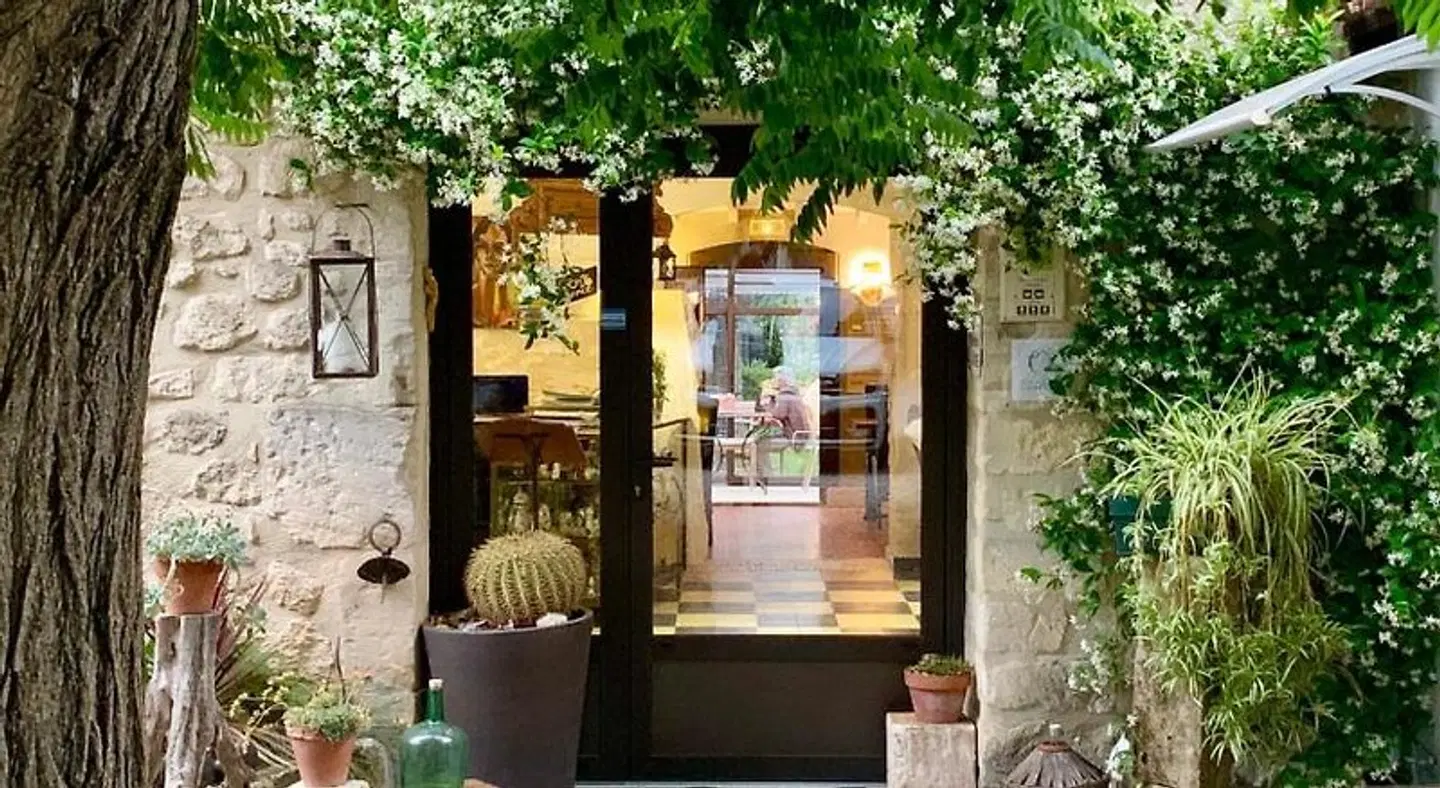 Hostellerie de la Tour EXTERIOR