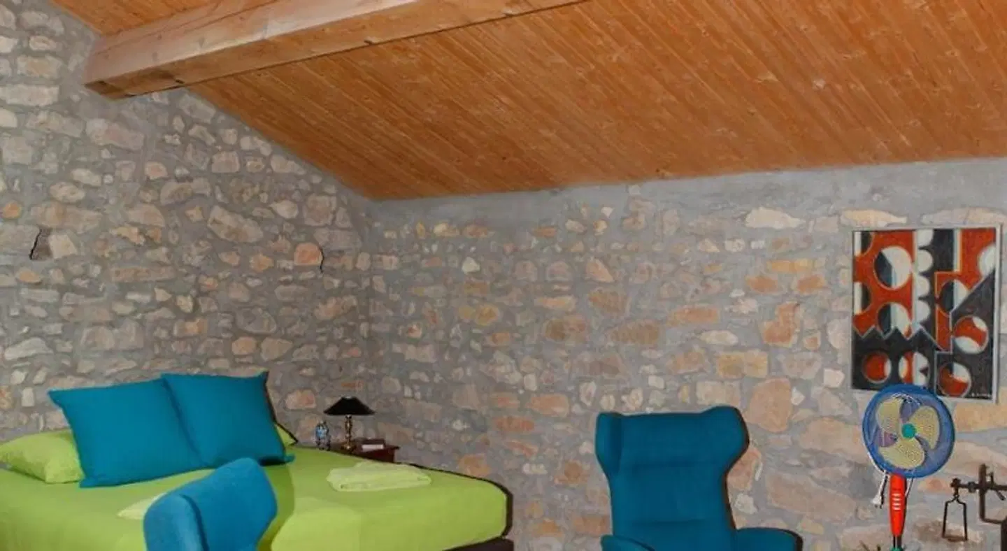 Moulin d'Entre Les Roches Strand