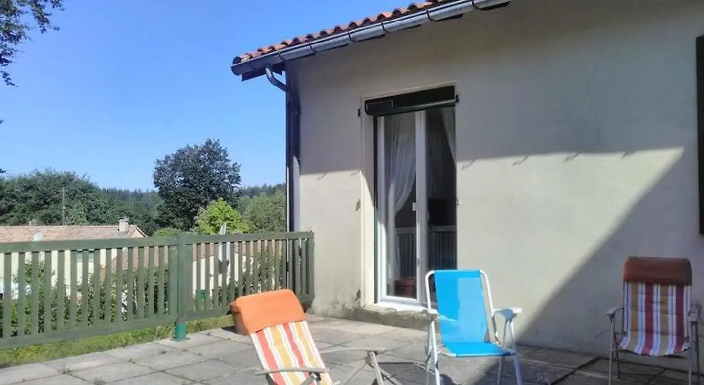 Chez Black and White Terrasse