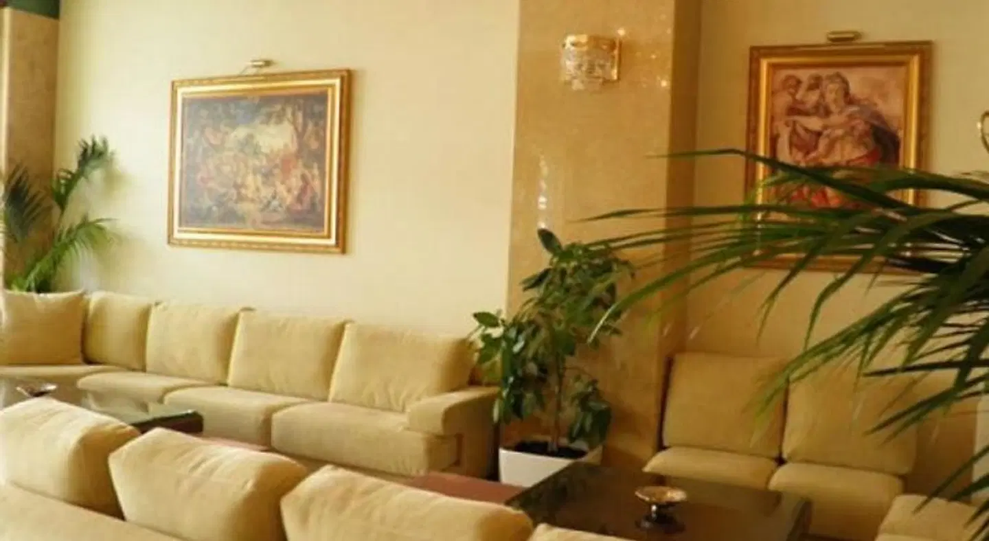 Meletiou LOUNGE_LOBBY