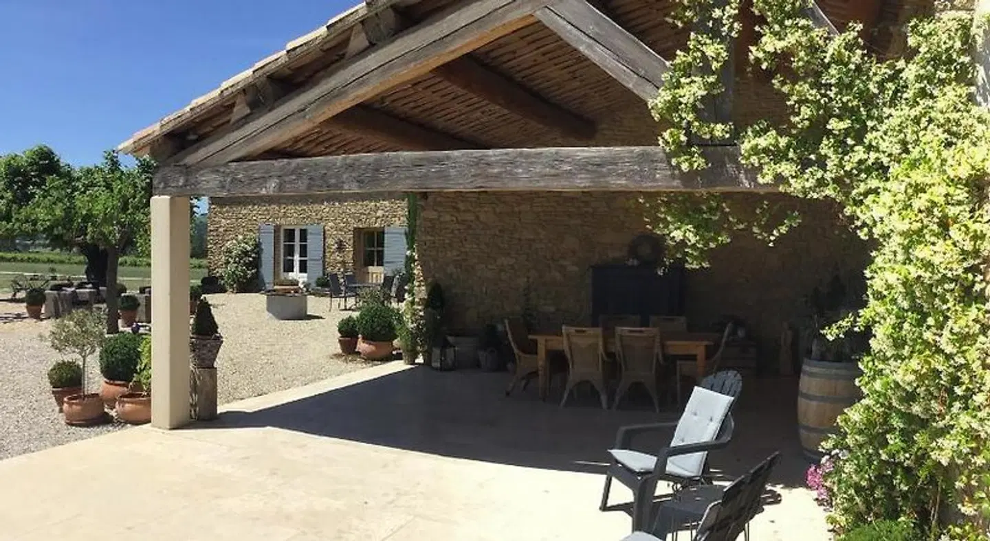 Mas du Vieux Tilleul Terrasse