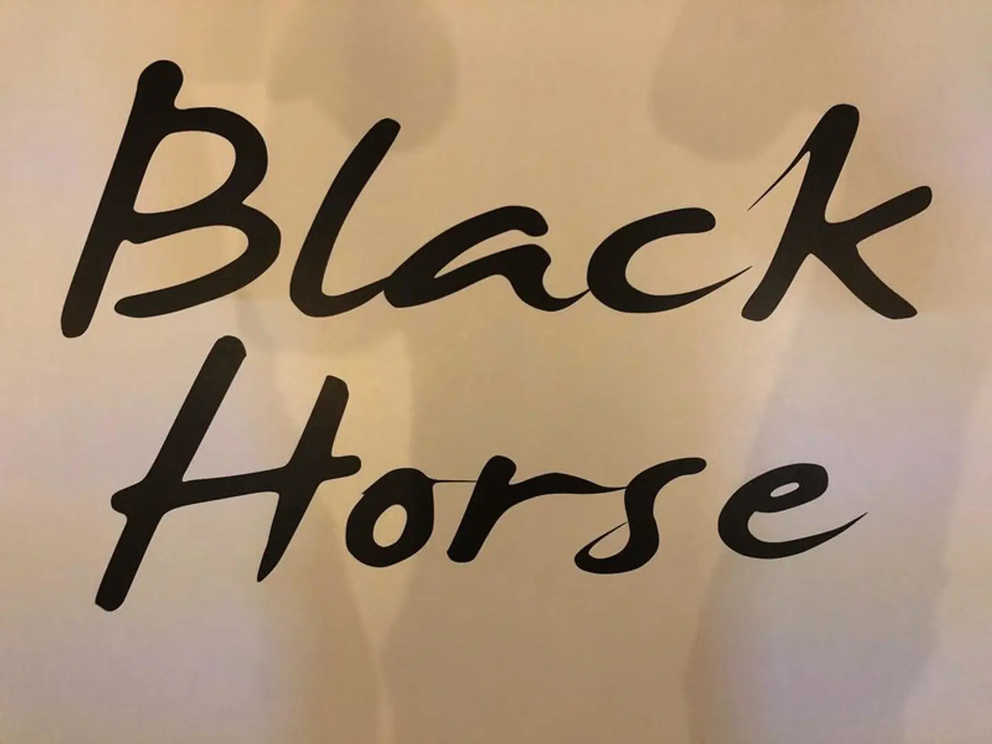 Black Horse Tiere