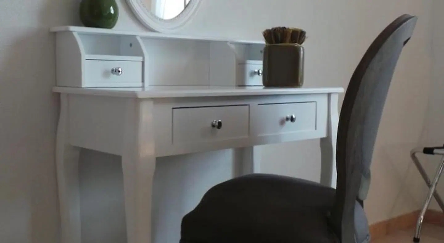 Number9 ROOM_EXAMPLE