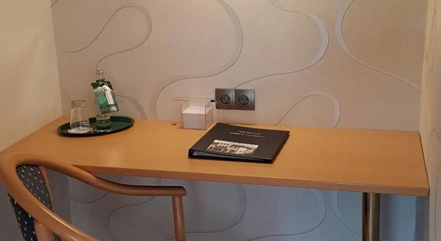 Fuhrhop ROOM_EXAMPLE