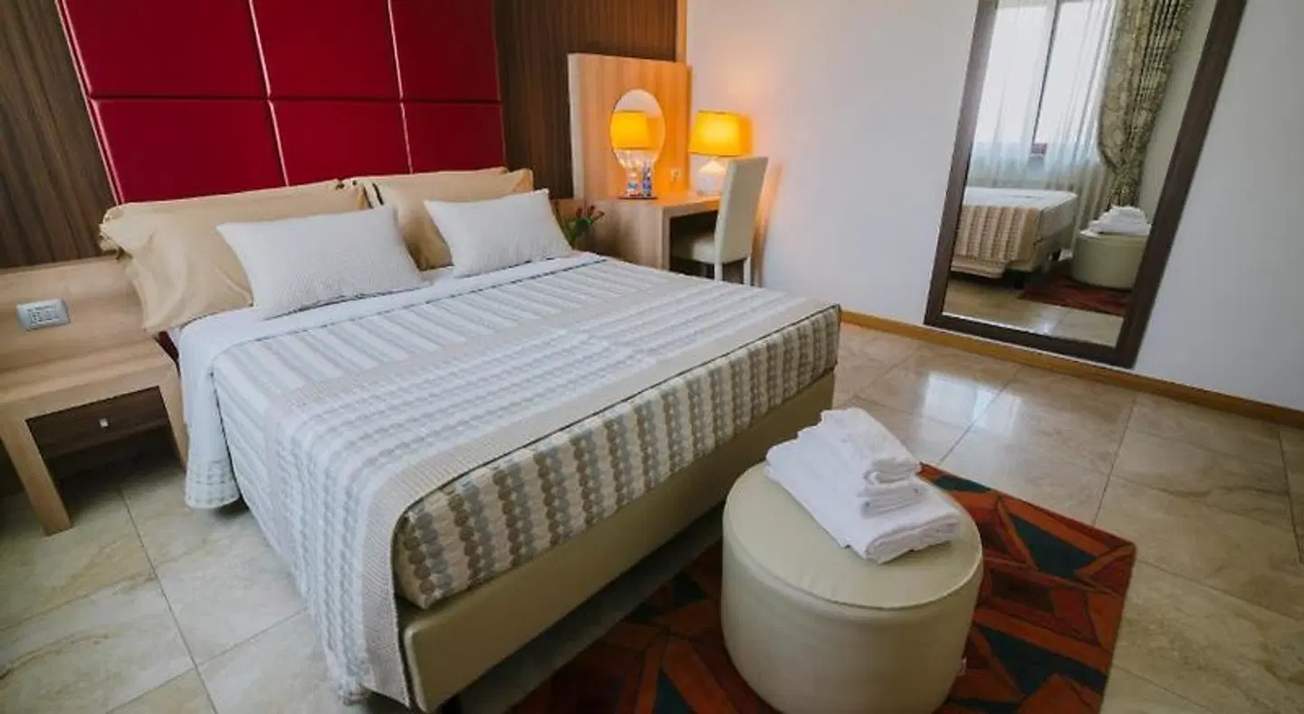 Piccolo Hotel ROOM_EXAMPLE
