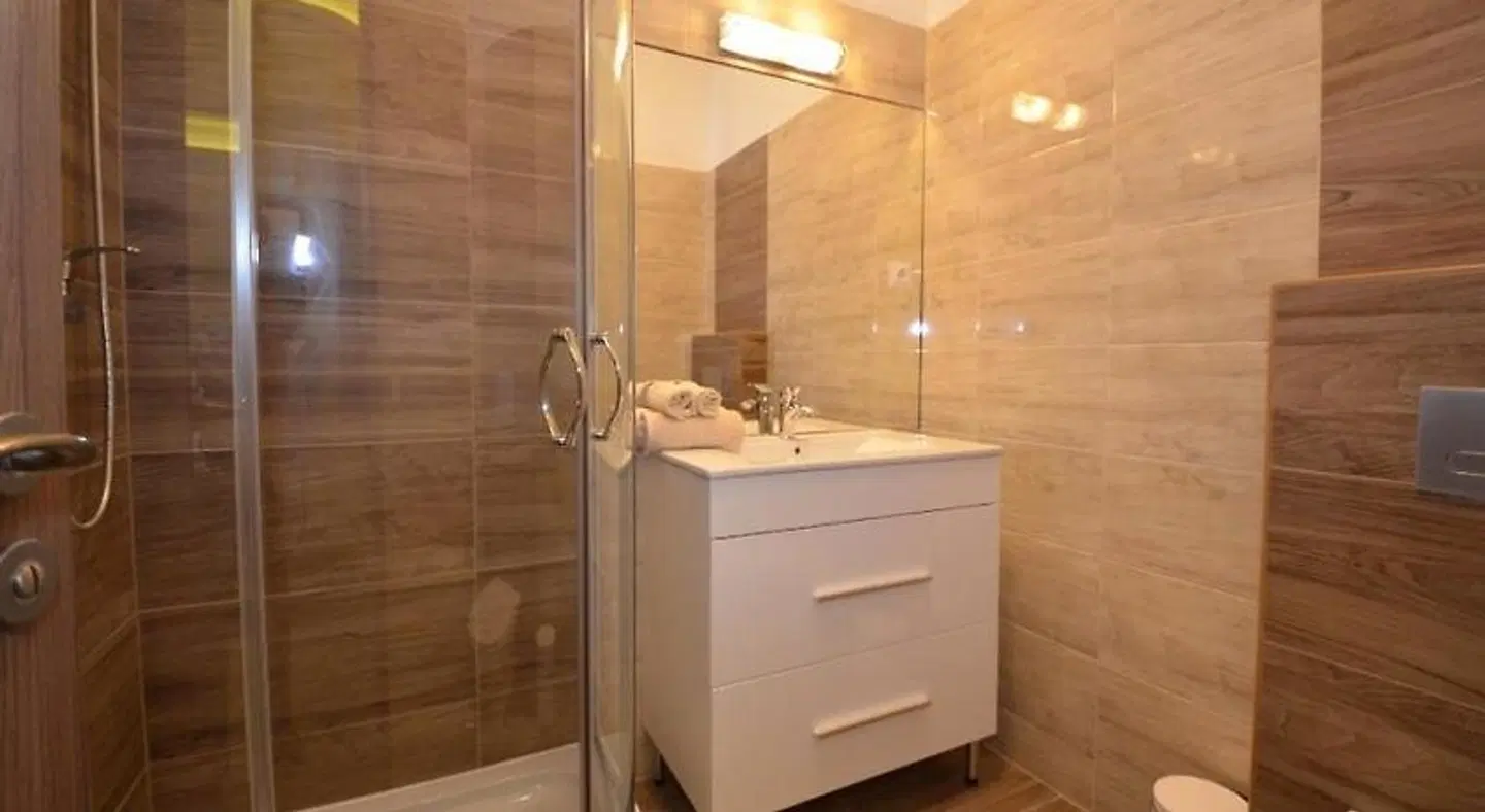 Fig Tree House Budapest Badezimmer