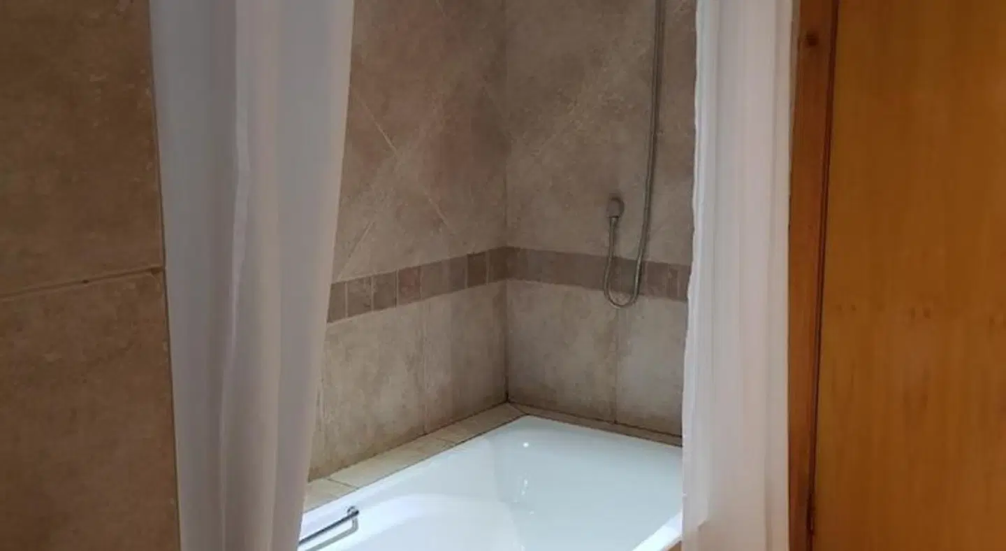 Bubez Guesthouse Badezimmer