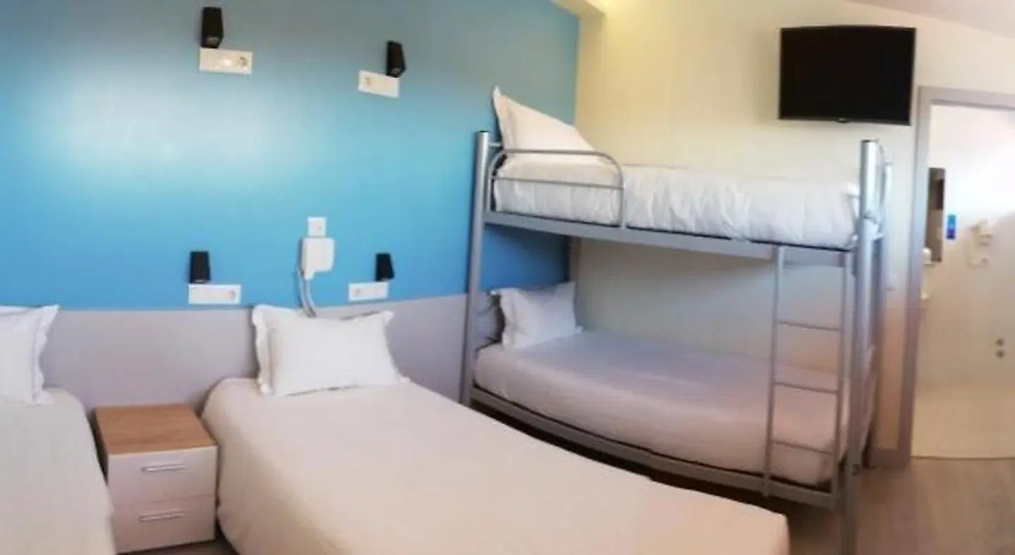 Suites & Hostel Cidade Aveiro ROOM_EXAMPLE