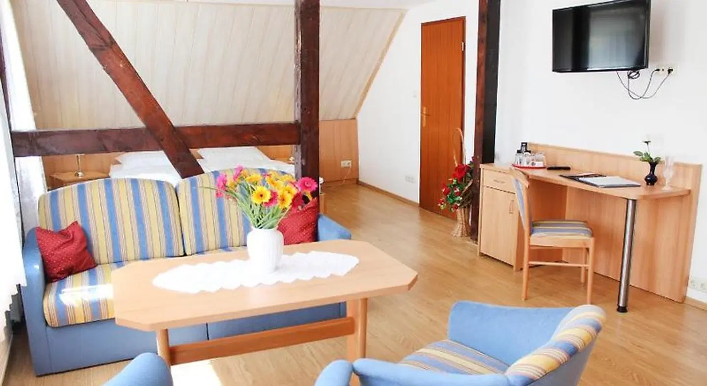 Kirschstein ROOM_EXAMPLE