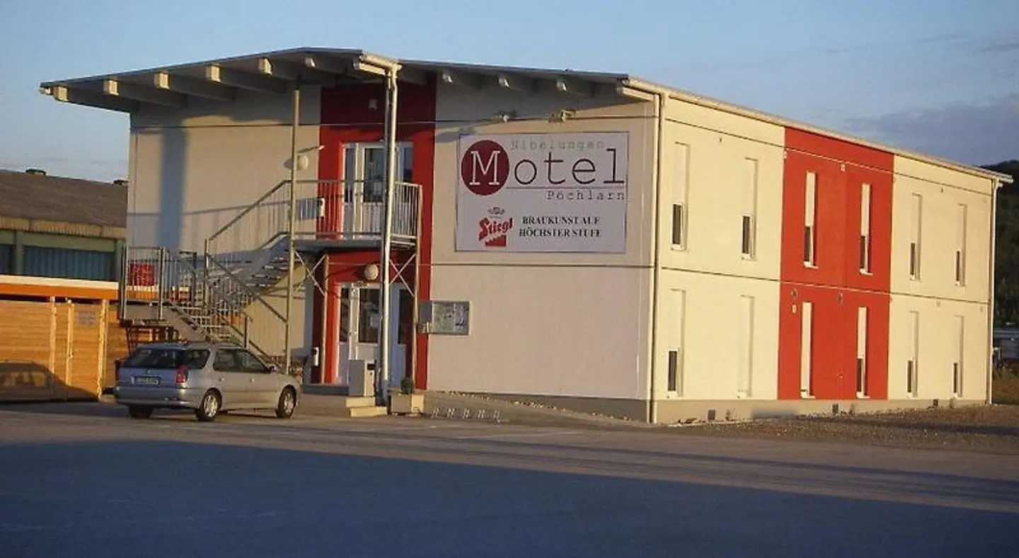 Nibelungenmotel EXTERIOR