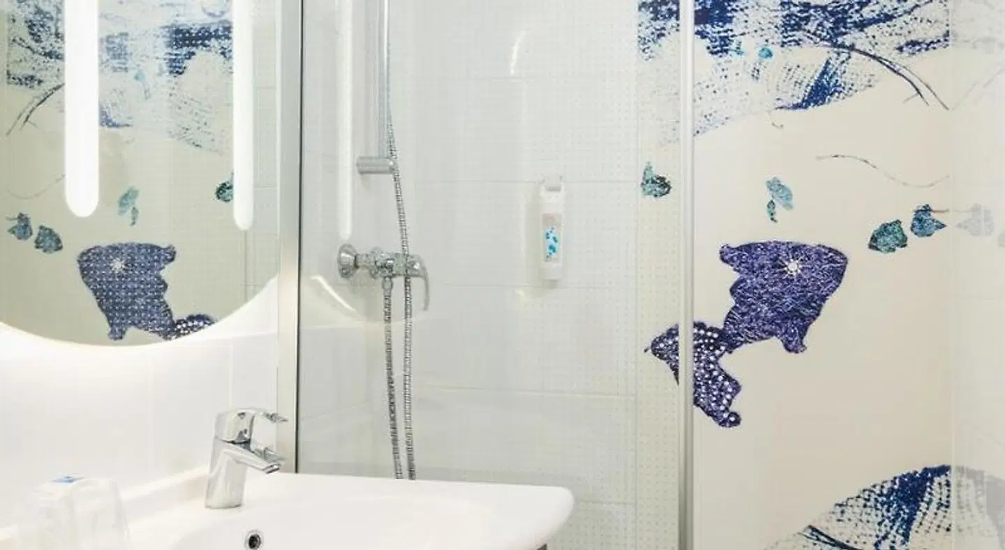 ibis budget Paris Porte de Bercy Badezimmer