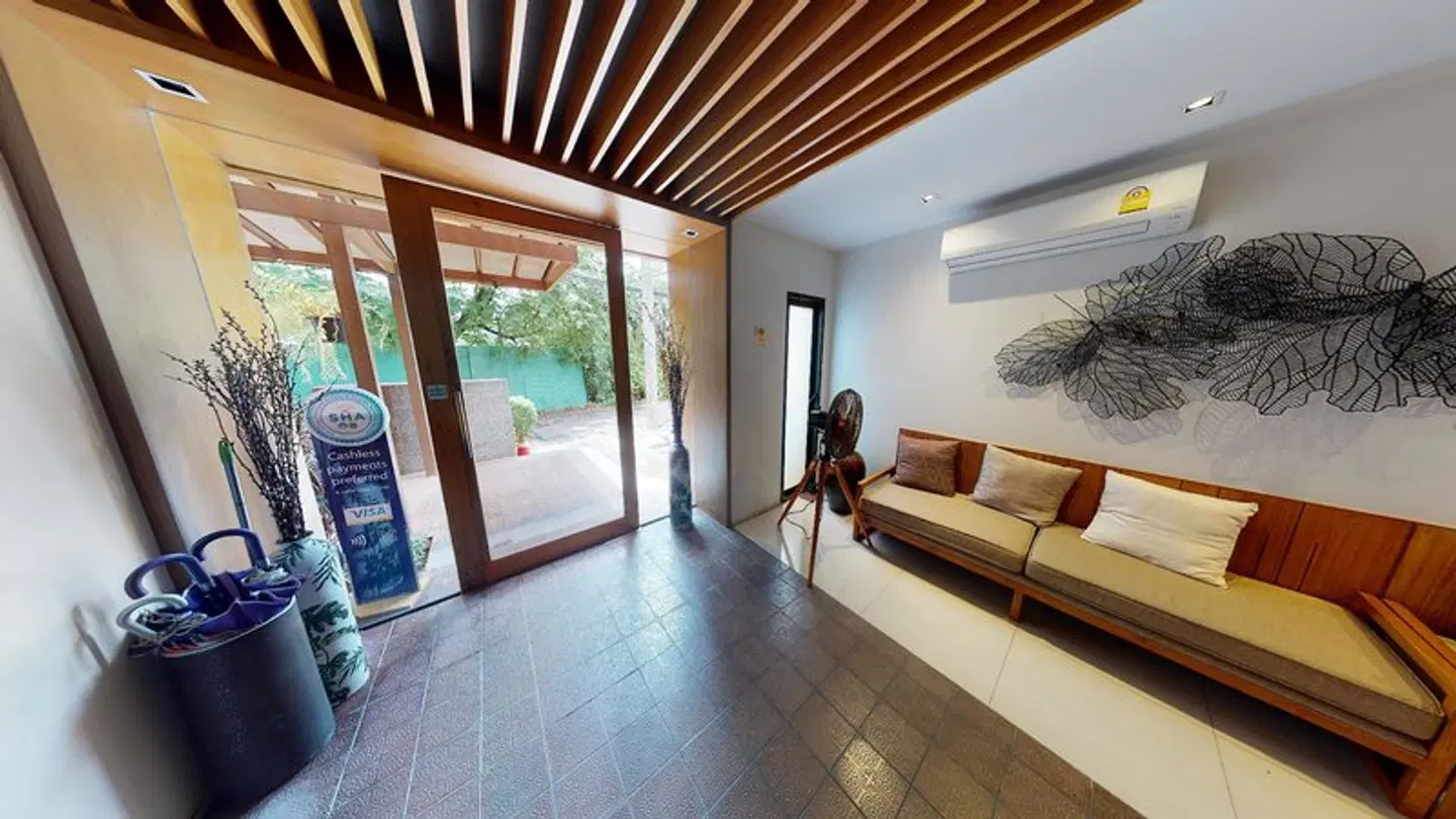 Lanna Thaphae Hotel Hallenbad