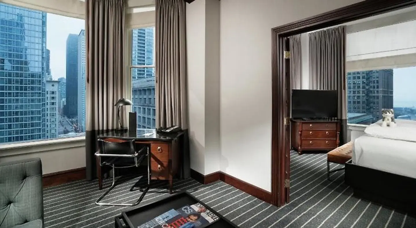 Staypineapple, An Iconic Hotel, The Loop Chicago ROOM_EXAMPLE
