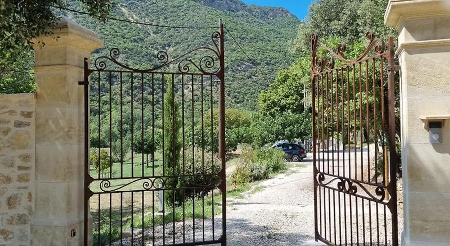 Mas De La Lance Terrasse