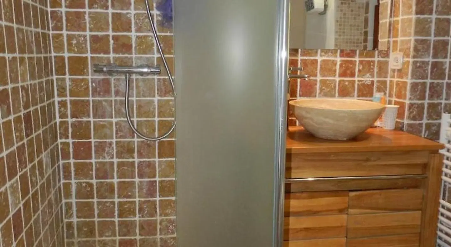 Les Acanthes B&B Badezimmer