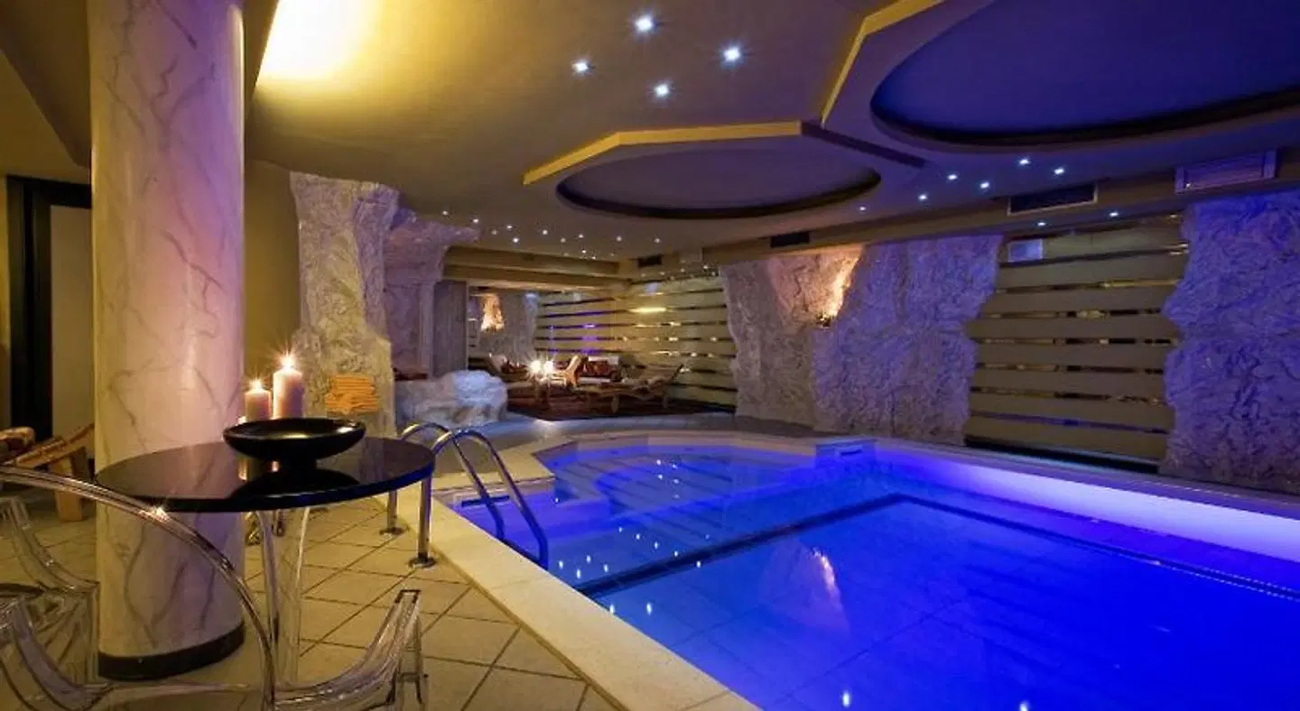 Romantik Hotel Regina Hallenbad