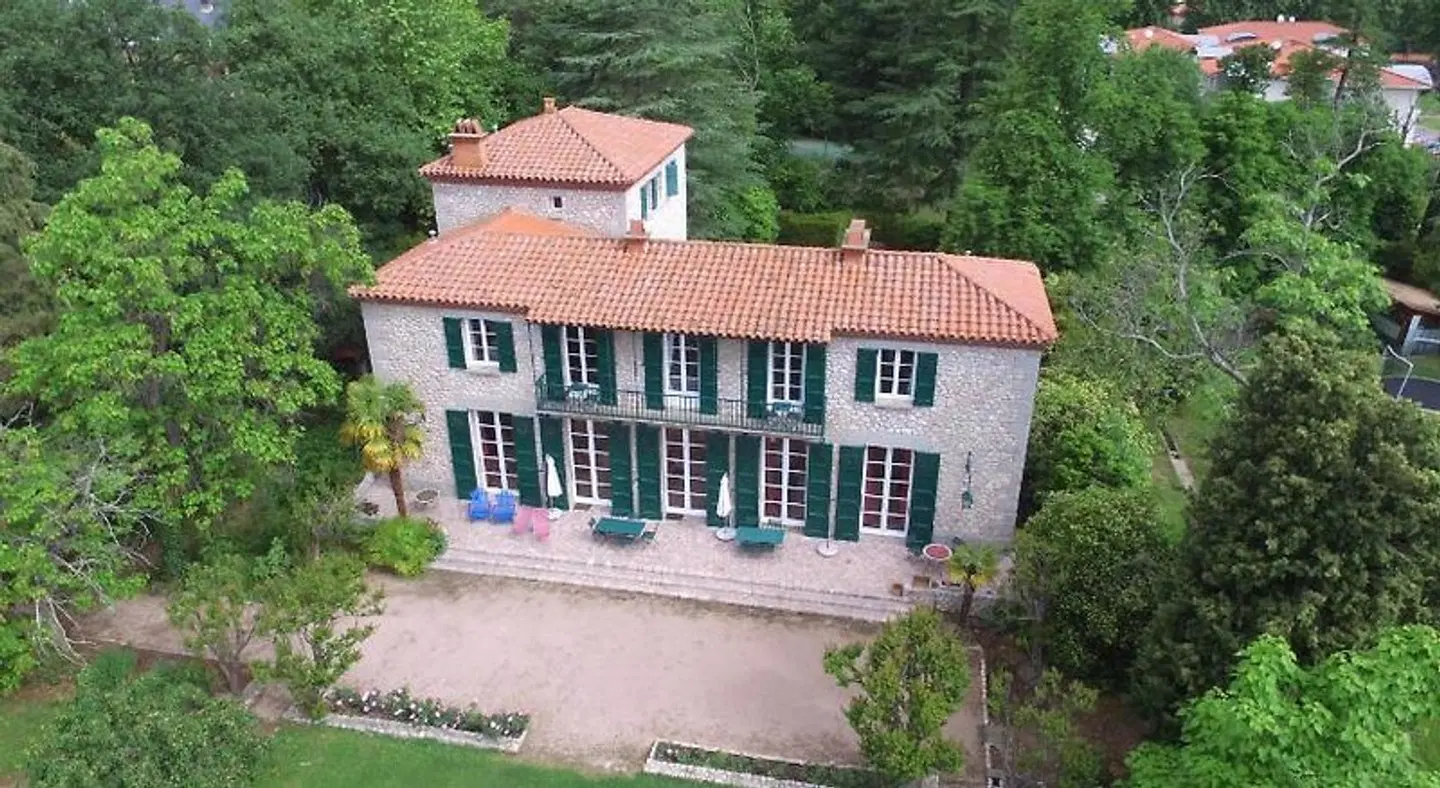 Castellrose EXTERIOR