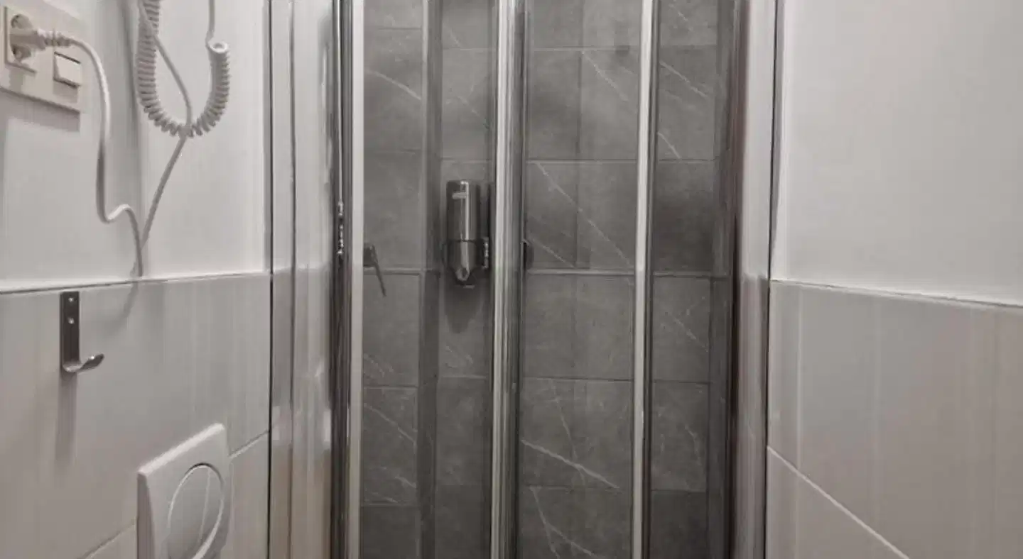 Hostal Esparteros Badezimmer