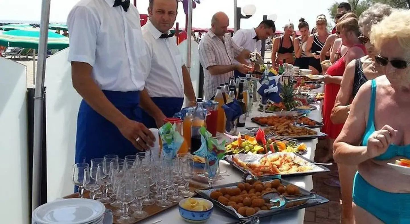 Apollonia Restaurant