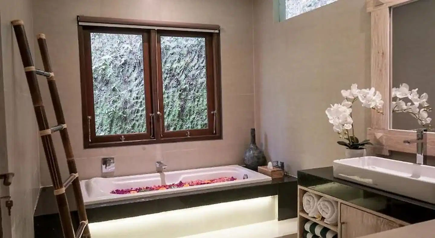 Ubud Hills Villas and Resort Badezimmer