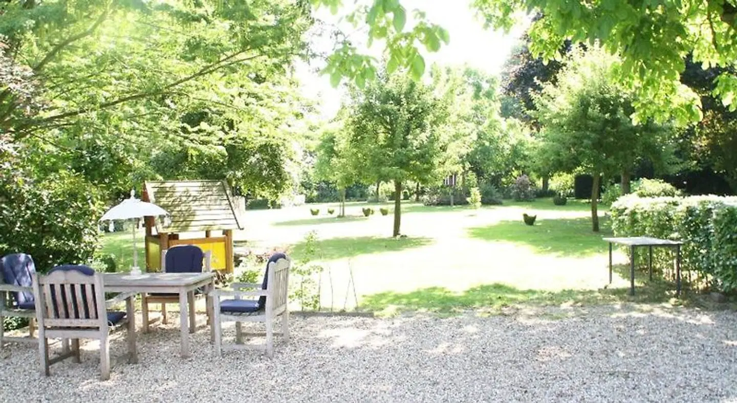 B&B De Sprokkeltuin Garten