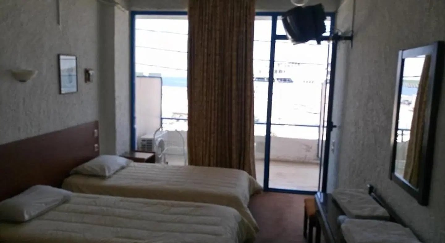 HOTEL OSCAR ROOM_EXAMPLE