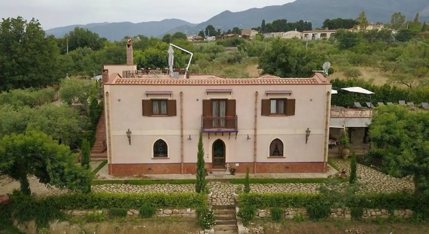 Villarose EXTERIOR