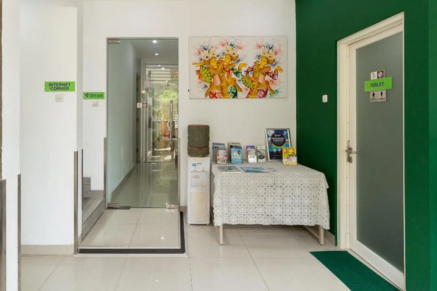 Ara Inn Bed and Breakfast ROOM_EXAMPLE