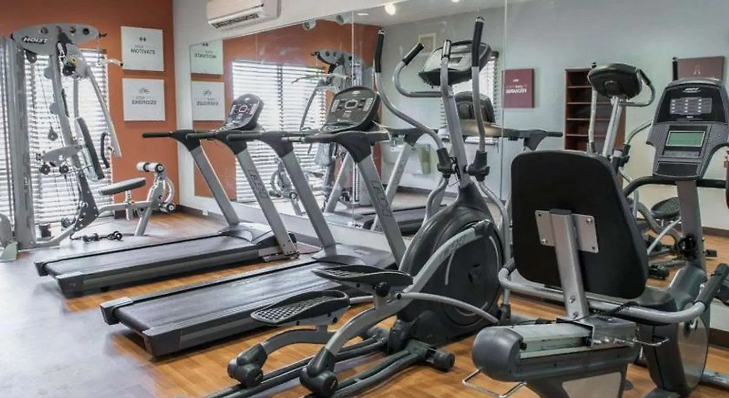 Comfort Suites Southport SPORTS_AND_LEISURE