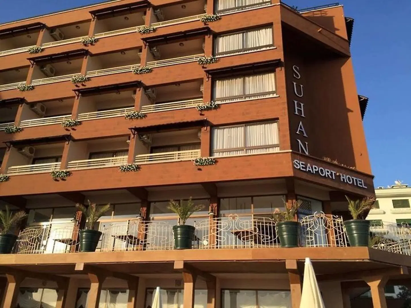 Suhan Seaport Hotel Bar