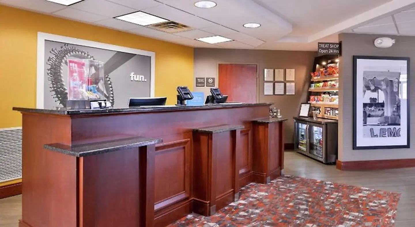 Hampton Inn Norfolk/Virginia Beach LOUNGE_LOBBY