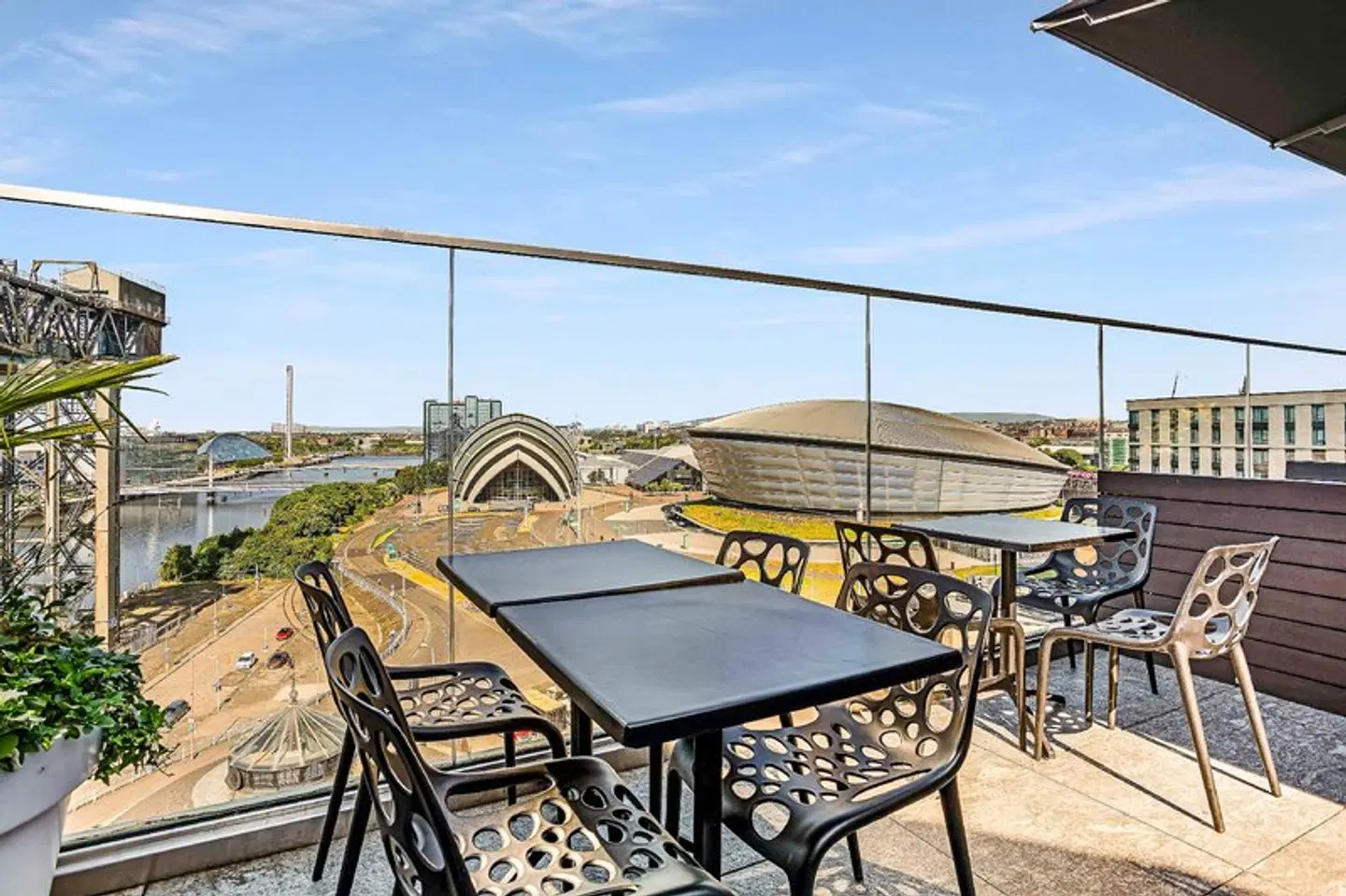 Radisson RED Glasgow Terrasse