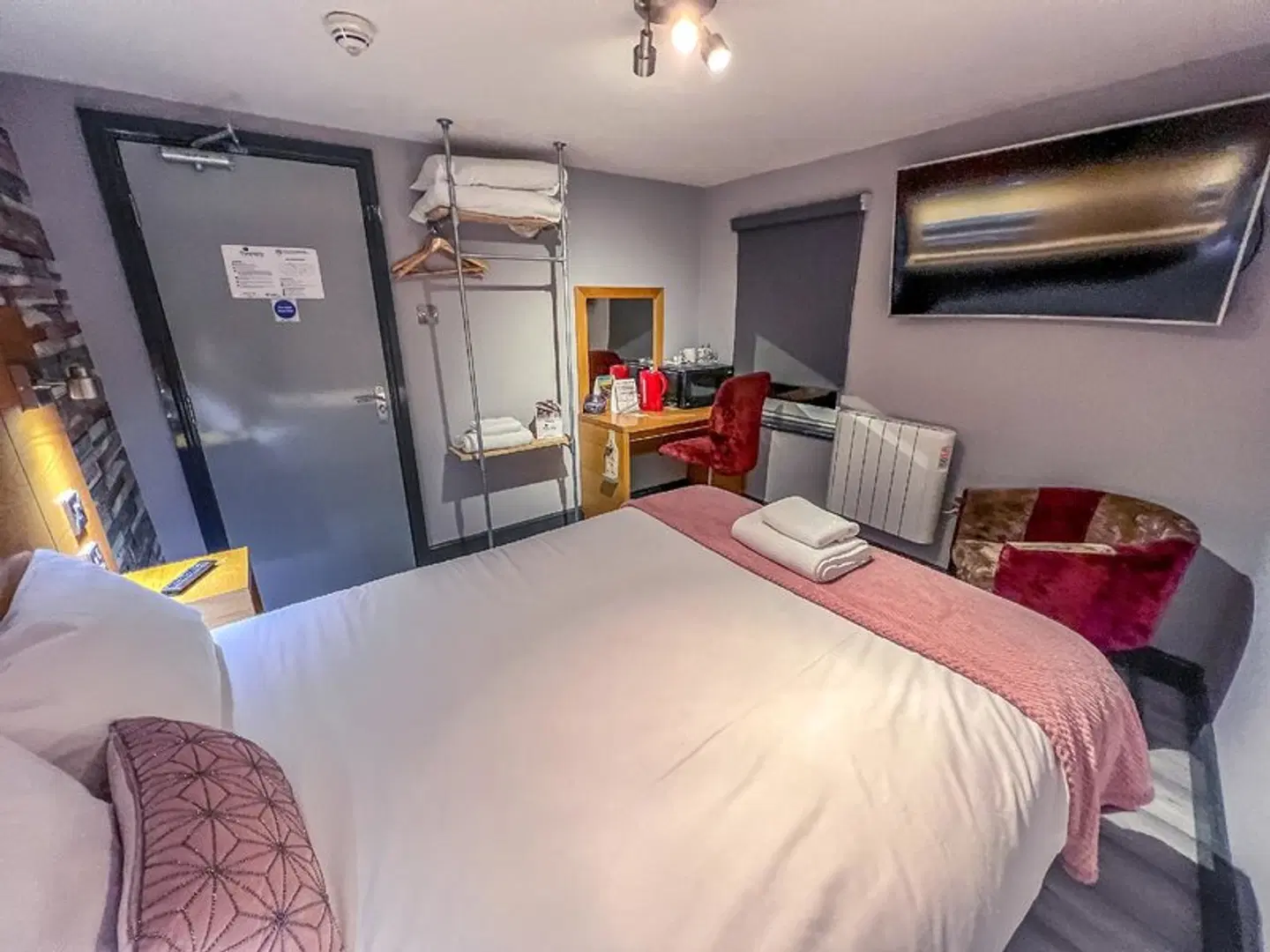 Twenty Hotel and Bar ROOM_EXAMPLE