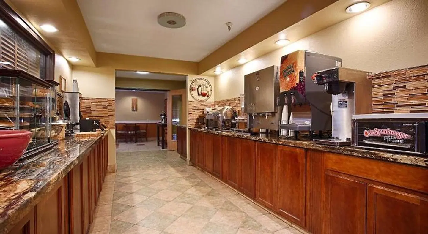 Best Western Alexandria Inn Restaurant