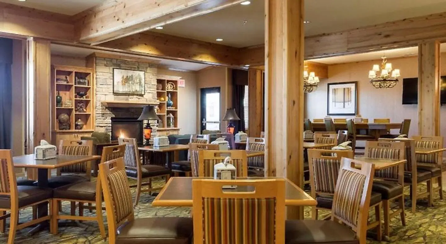 MainStay Suites Williston LOUNGE_LOBBY