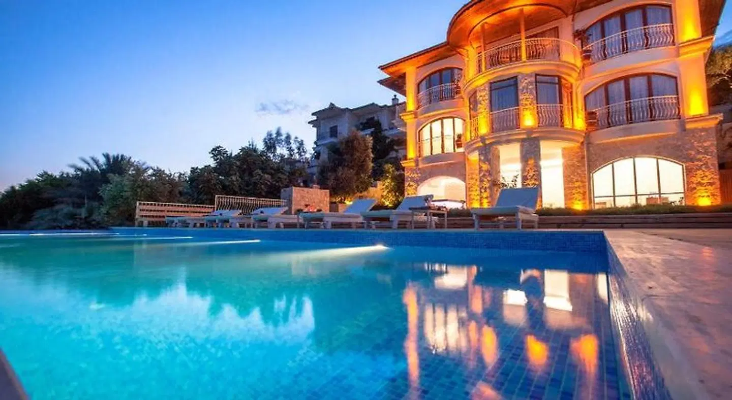 Hotel Marsala OUTDOOR_POOL