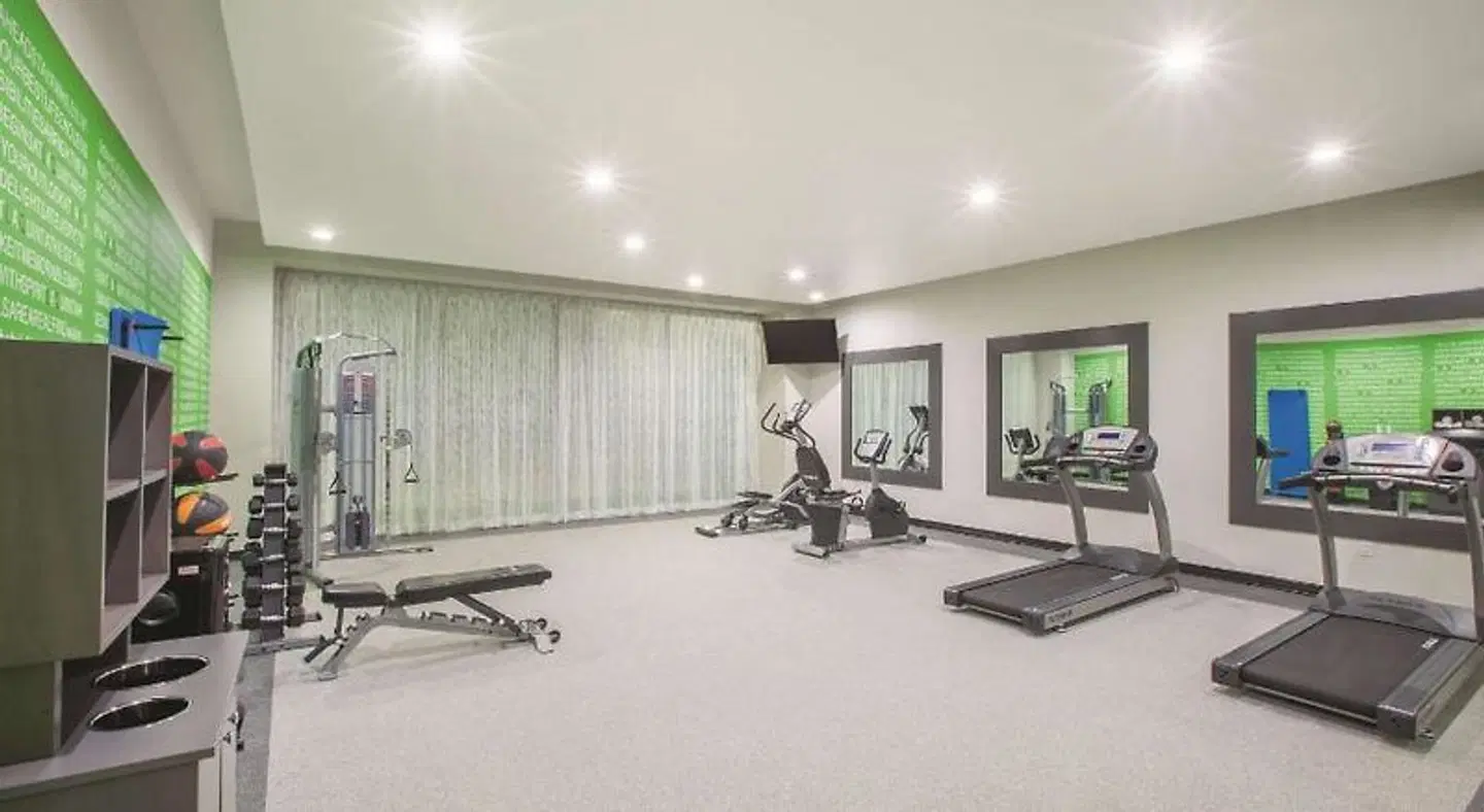 La Quinta Inn & Suites by Wyndham San Marcos Outlet Mall SPORTS_AND_LEISURE