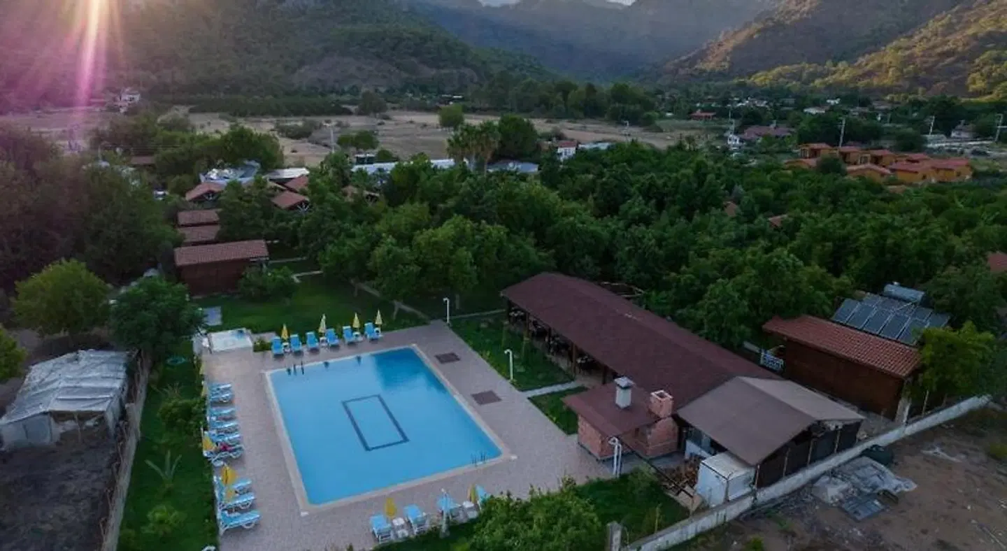 Apella Hotel OUTDOOR_POOL